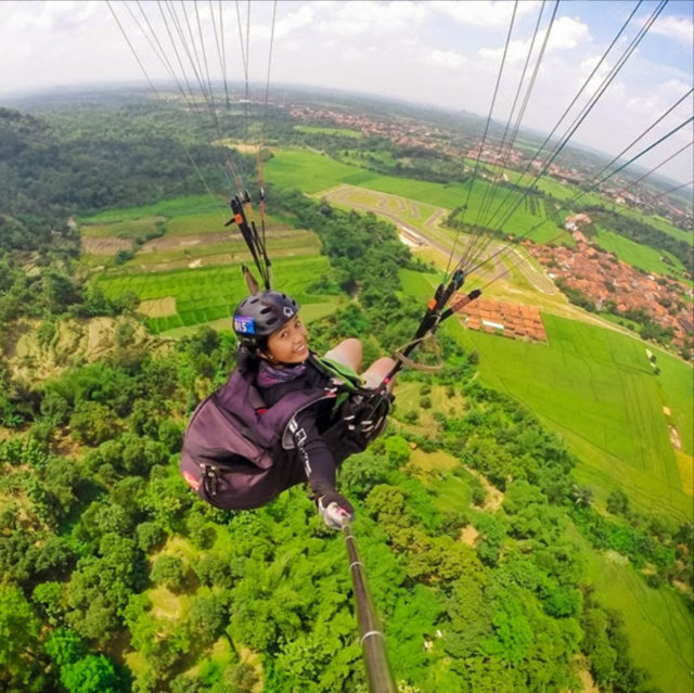 Spot Foto Paralayang Source: @Wisata Majalengka