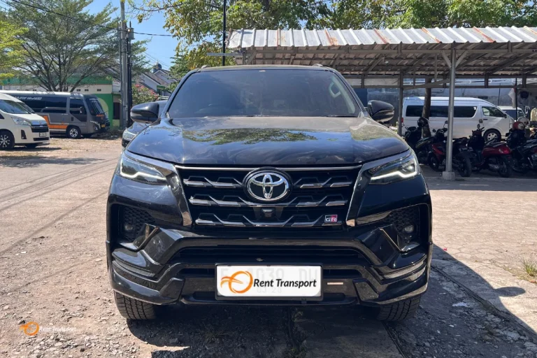 Depan Toyota Fortuner 2.8 Tipe VRZ