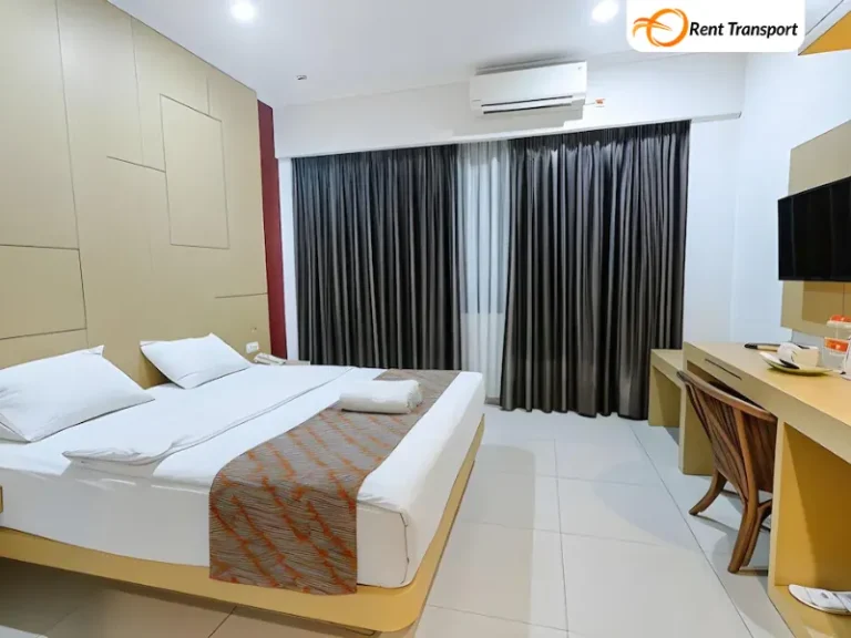 Standard Twin Room source by agoda.com
