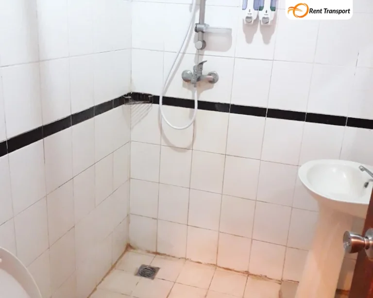 Toilet Deluxe double bebas asap rokok by tiket.com