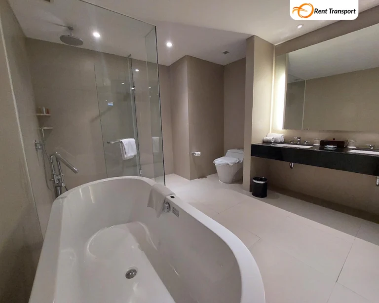 wc suite by agoda.com