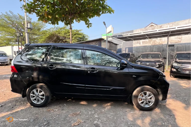 Tampak Kanan - Toyota Avanza - 2021 - E 1463 DI
