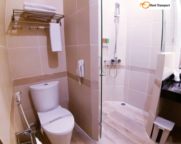 Toilet Presiden Suite by Hotelprimacirebon